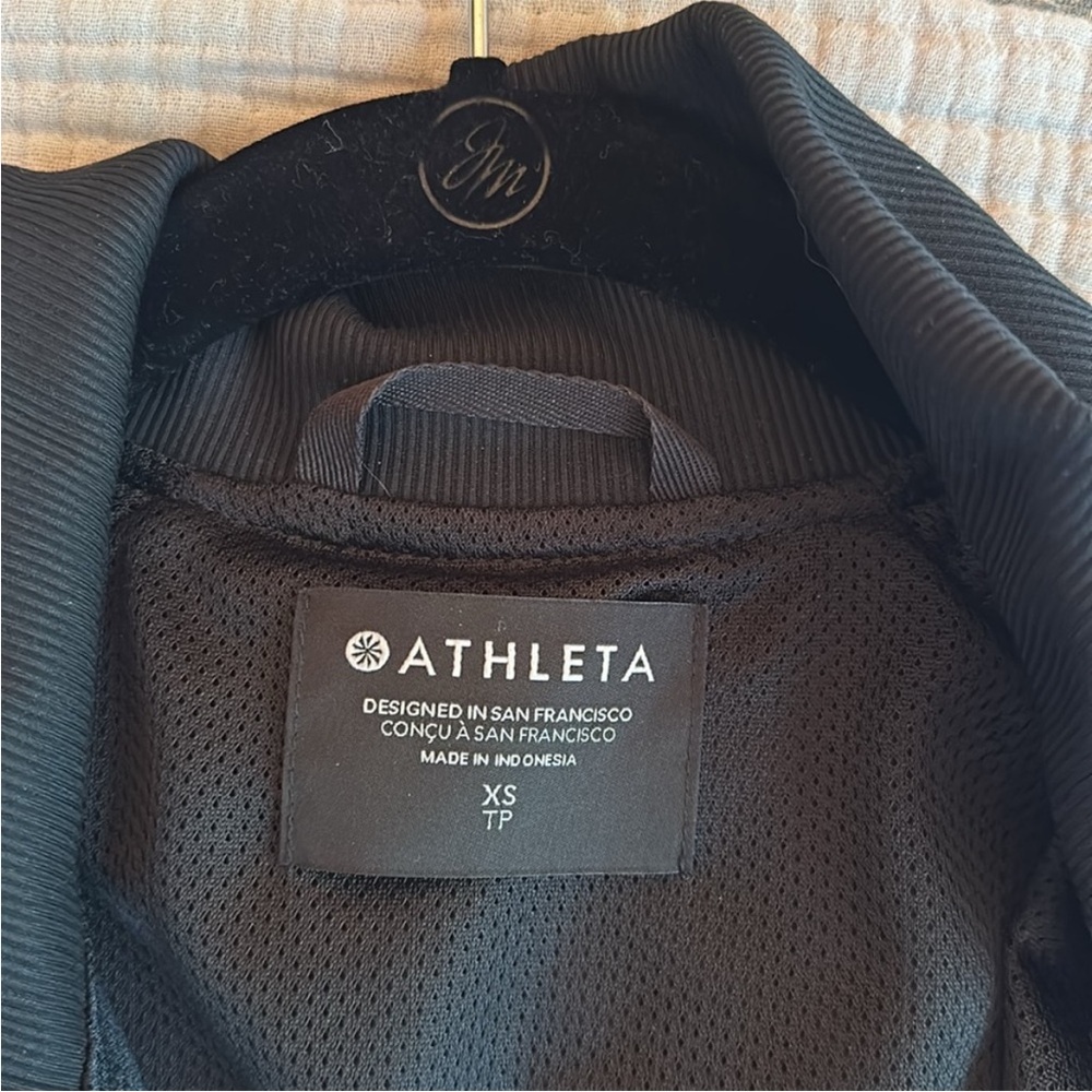 Athleta Brooklyn Bomber Jacket. Like new! Black. - Picture 4 of 5